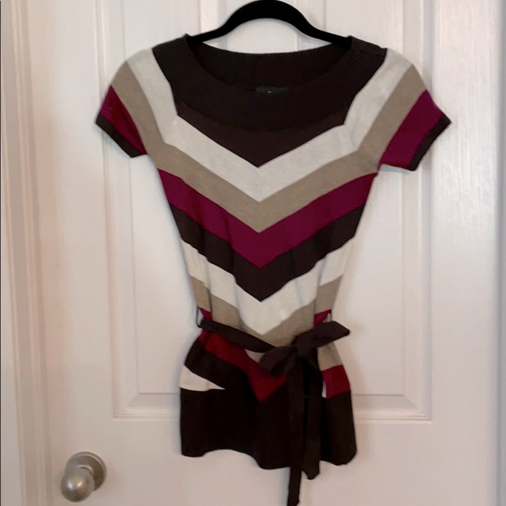 Women’s/Junior stripped knit with tie waist